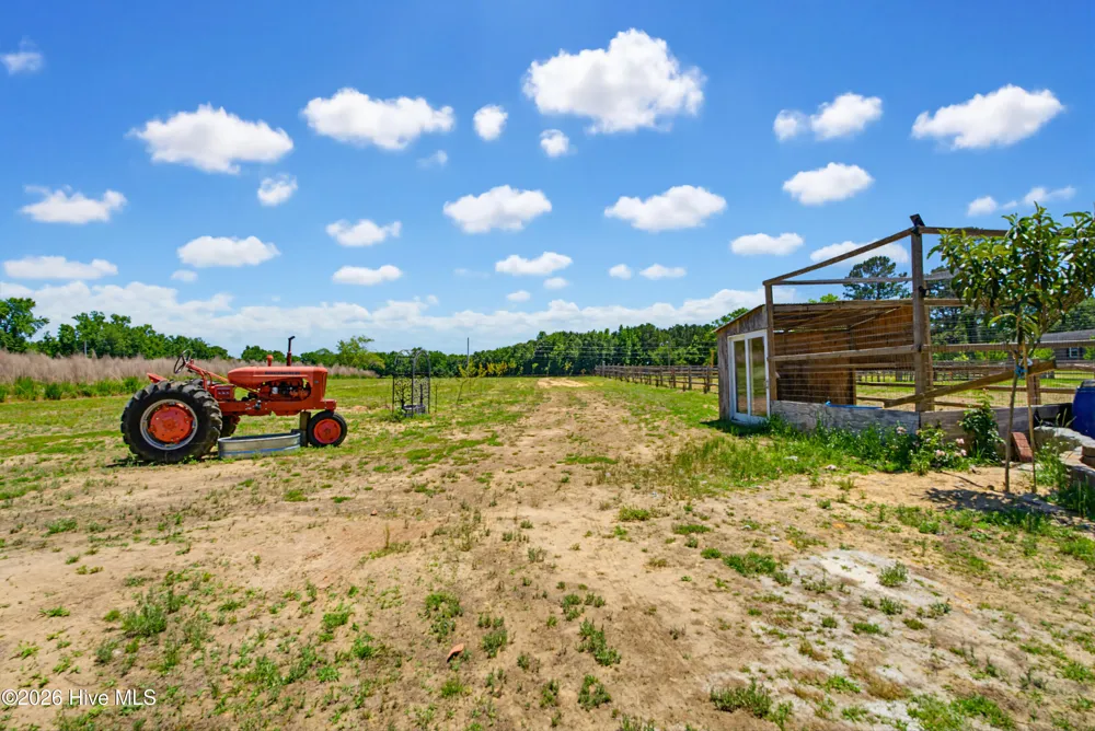 6615 Silver Spoon Road Clarkton, NC 28433