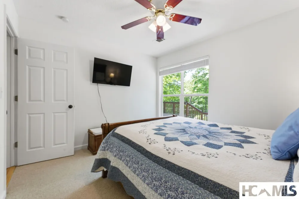 68 Golden Mist Court Sapphire, NC 28774