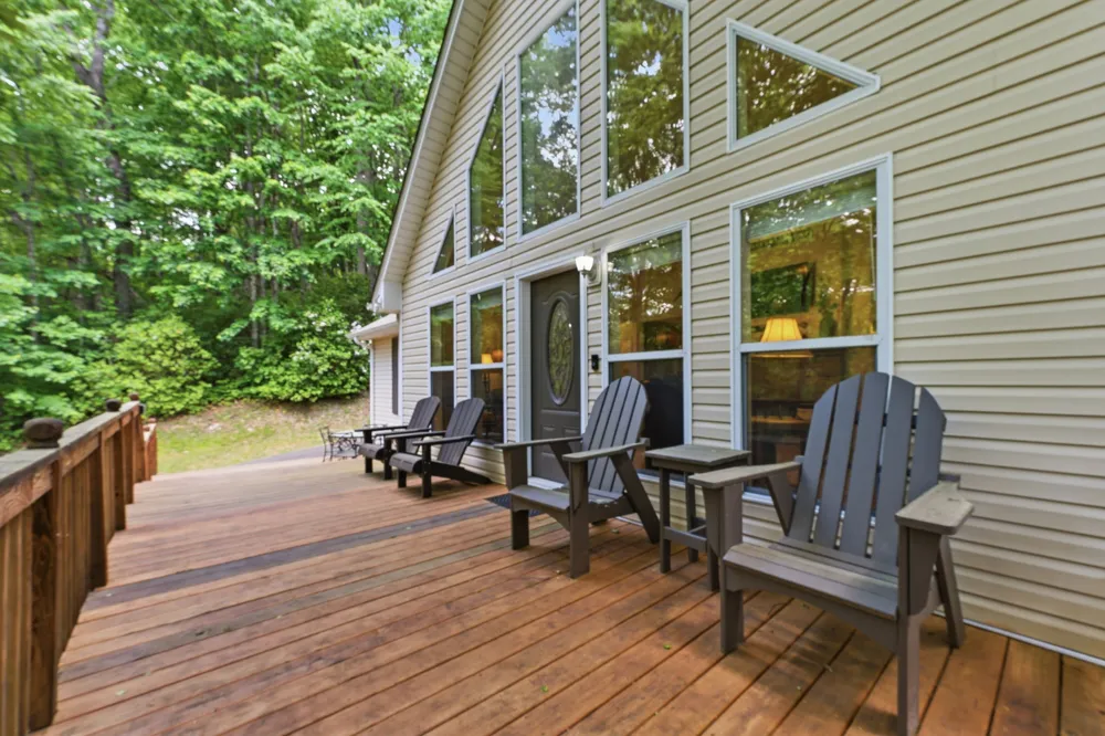 68 Golden Mist Court Sapphire, NC 28774