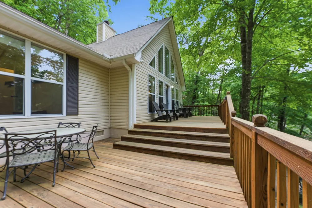 68 Golden Mist Court Sapphire, NC 28774