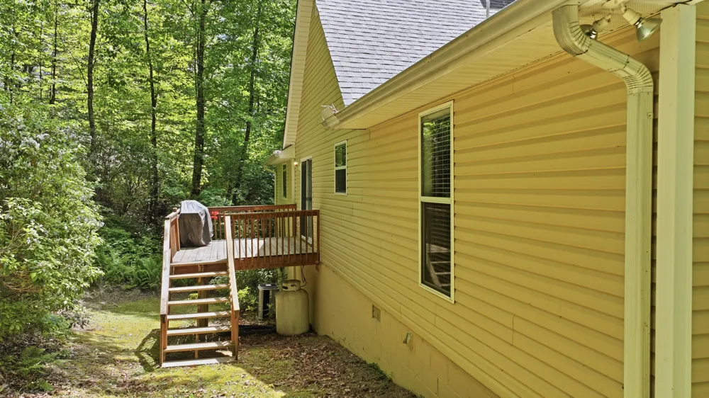 68 Golden Mist Court Sapphire, NC 28774