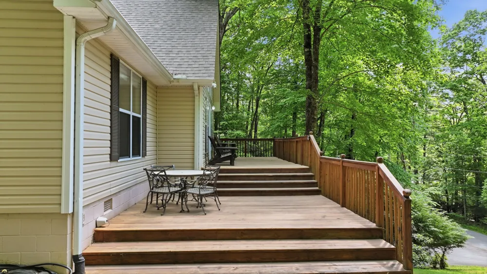 68 Golden Mist Court Sapphire, NC 28774