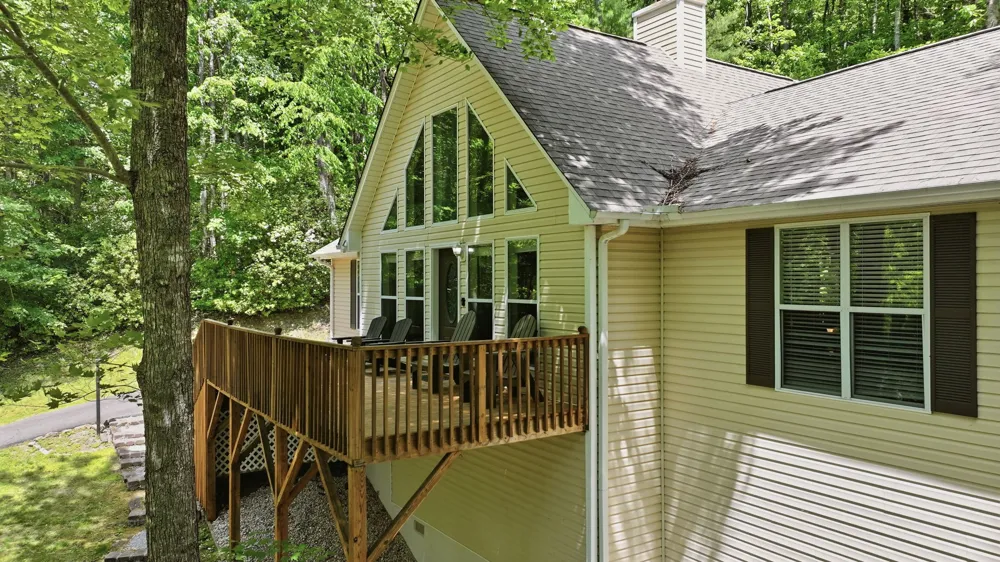 68 Golden Mist Court Sapphire, NC 28774