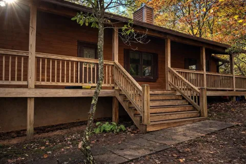 233 Wildwind Lane