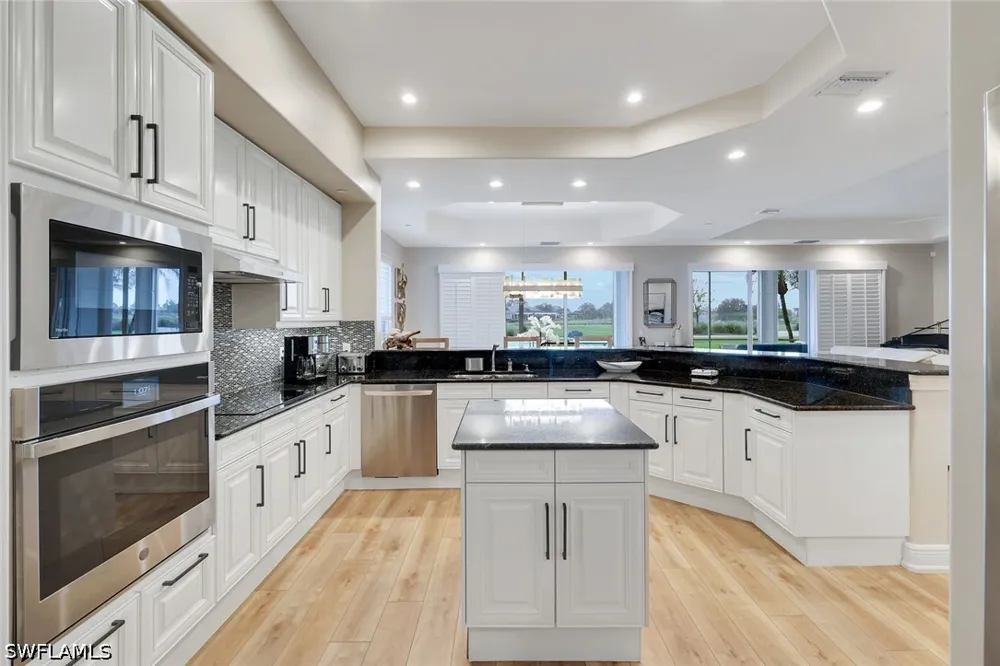Avellino Isles Circle #20101 Naples, FL 34119
