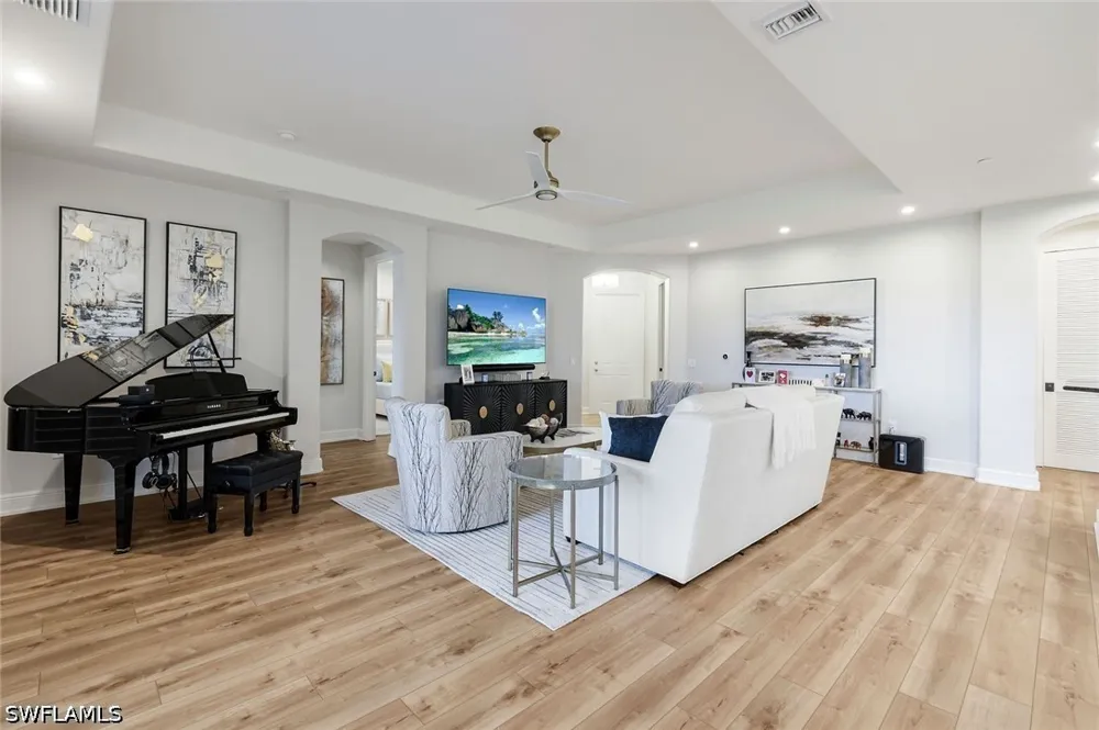 Avellino Isles Circle #20101 Naples, FL 34119