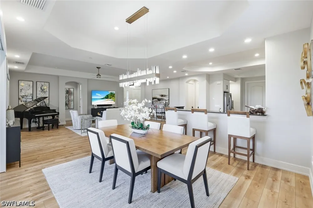 Avellino Isles Circle #20101 Naples, FL 34119