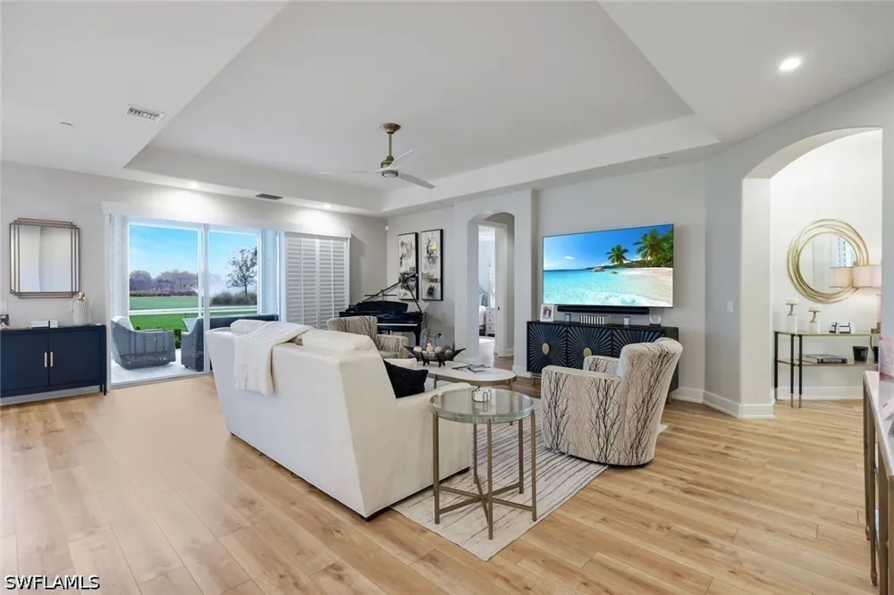 Avellino Isles Circle #20101 Naples, FL 34119