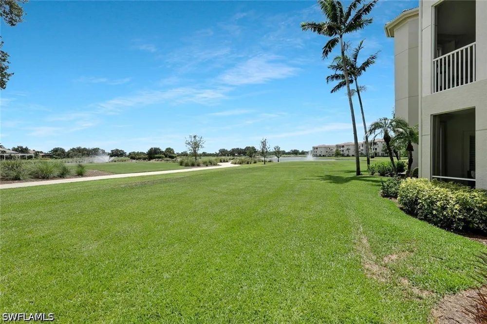 Avellino Isles Circle #20101 Naples, FL 34119