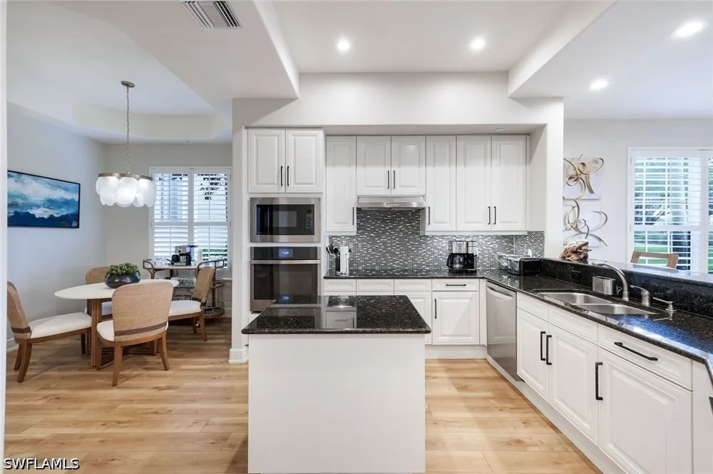 Avellino Isles Circle #20101 Naples, FL 34119