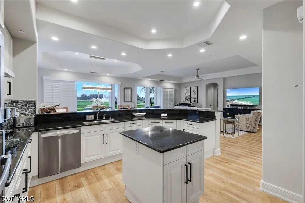 Avellino Isles Circle #20101 Naples, FL 34119