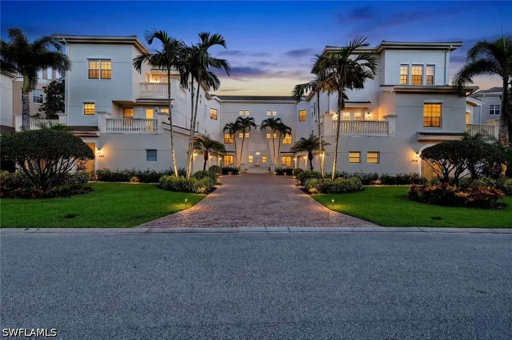 Avellino Isles Circle #20101 Naples, FL 34119