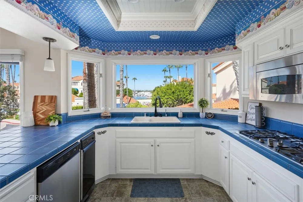4207 Harbour Island Oxnard, CA 93035
