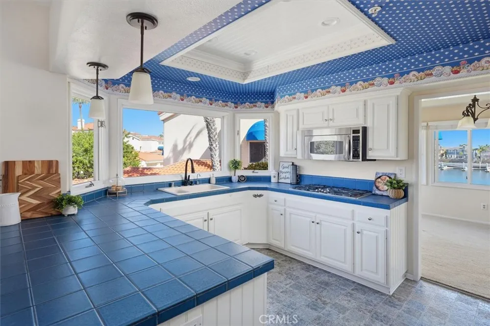 4207 Harbour Island Oxnard, CA 93035