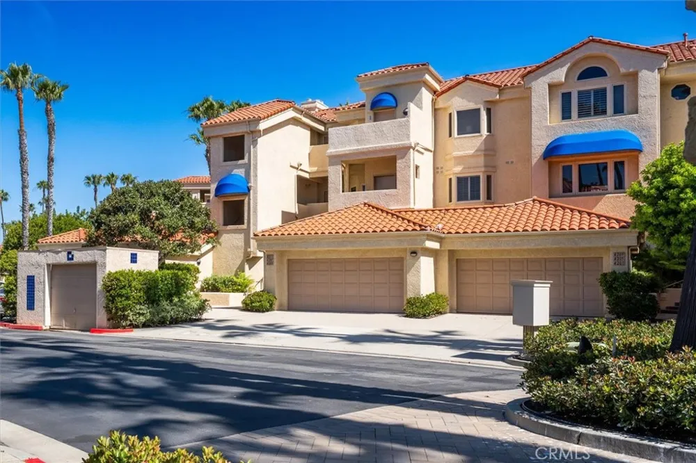 4207 Harbour Island Oxnard, CA 93035