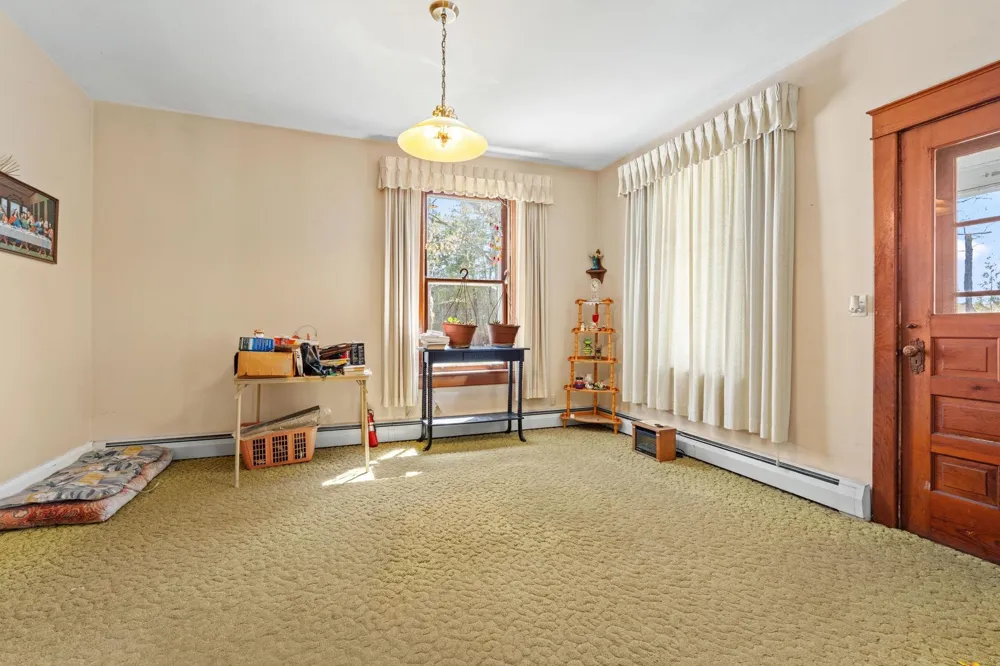 204 S Chandler Street Leland Township, MI 49654