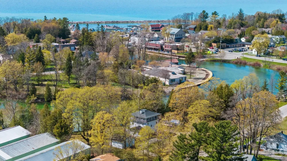204 S Chandler Street Leland Township, MI 49654