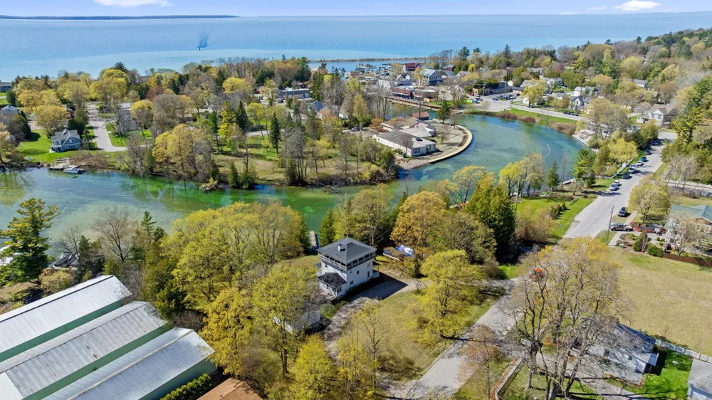 204 S Chandler Street Leland Township, MI 49654