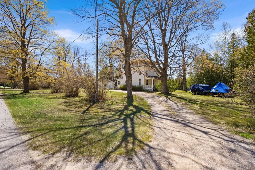 204 S Chandler Street Leland Township, MI 49654