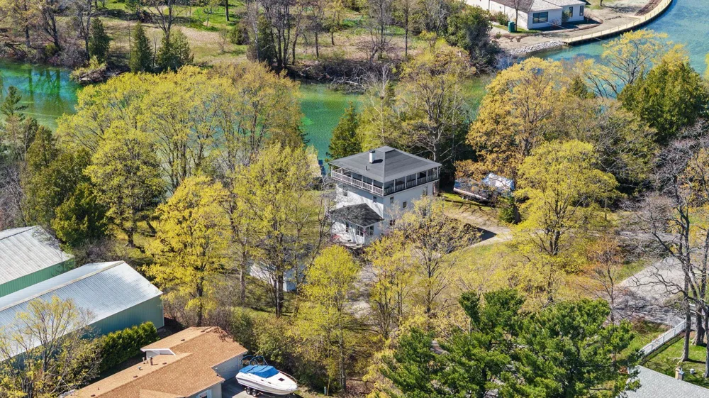204 S Chandler Street Leland Township, MI 49654