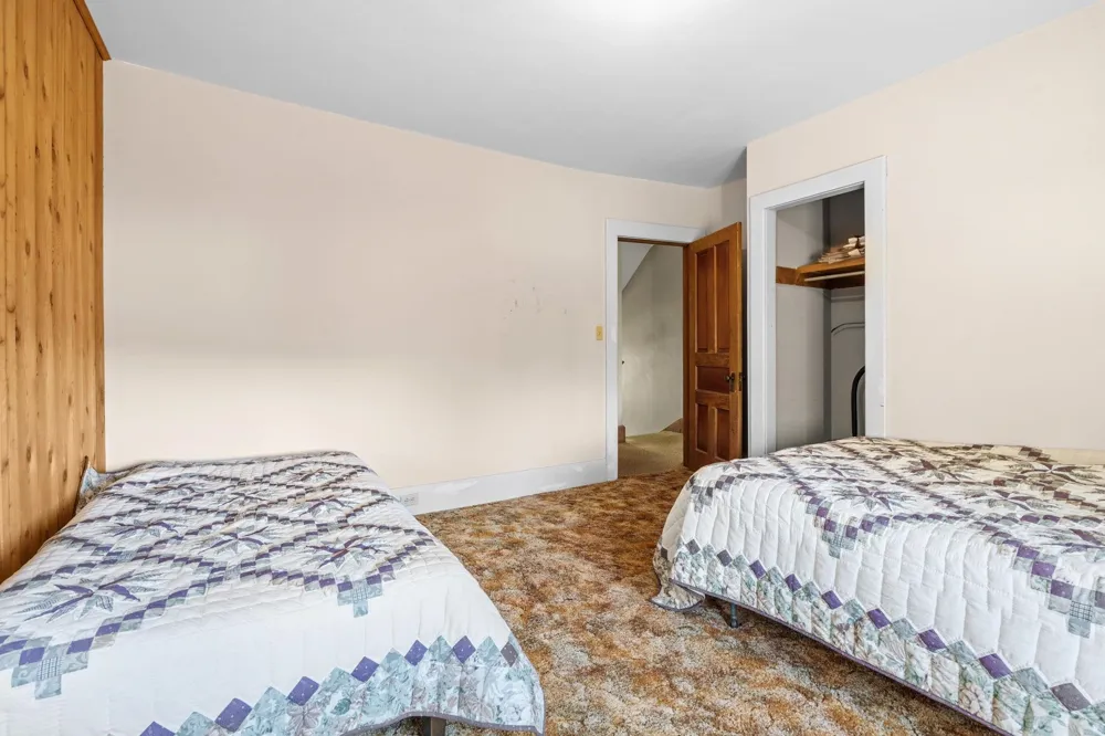 204 S Chandler Street Leland Township, MI 49654