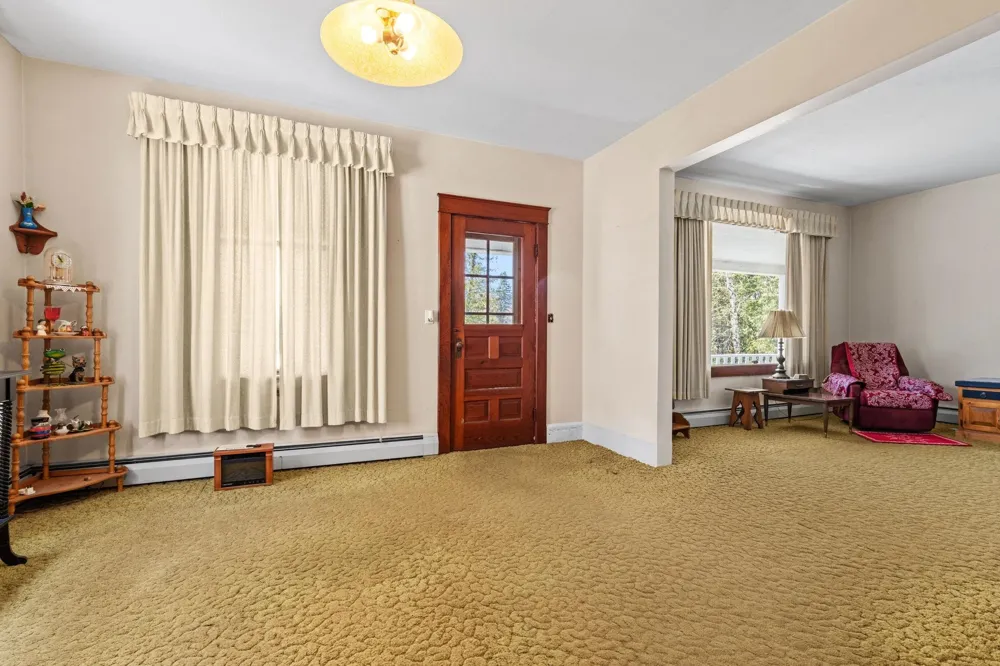 204 S Chandler Street Leland Township, MI 49654