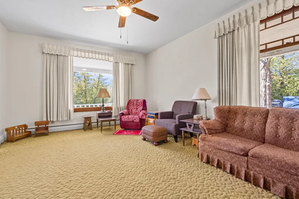 204 S Chandler Street Leland Township, MI 49654