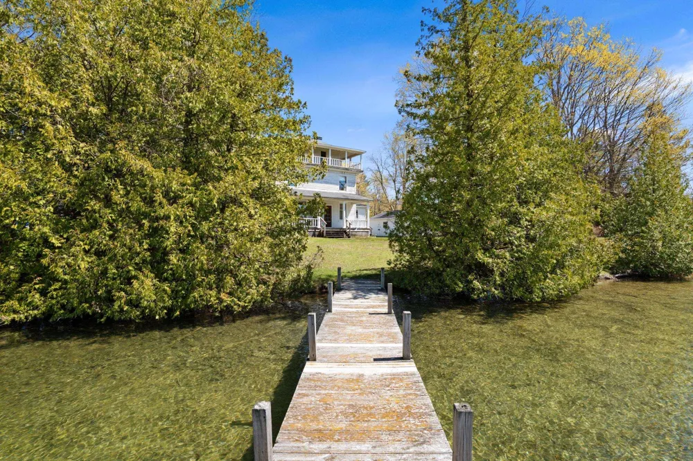 204 S Chandler Street Leland Township, MI 49654