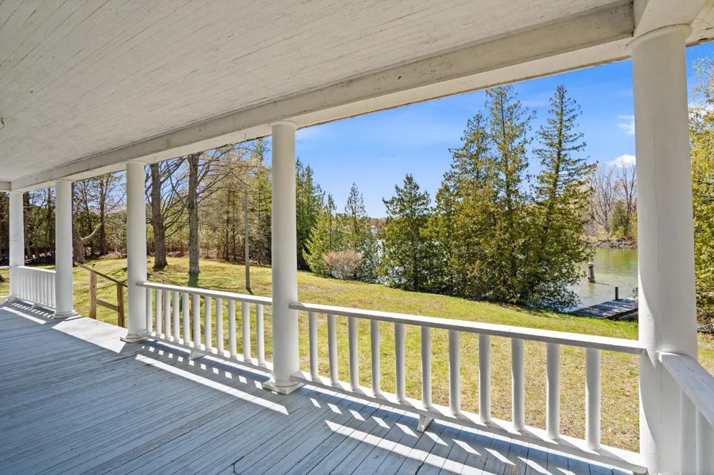 204 S Chandler Street Leland Township, MI 49654