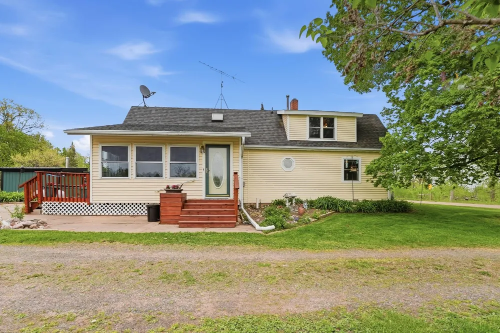 2346 330th Avenue Mora, MN 55051