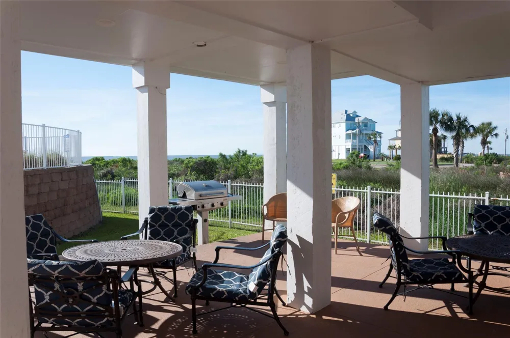 27020 Estuary Drive #102 Galveston, TX 77554