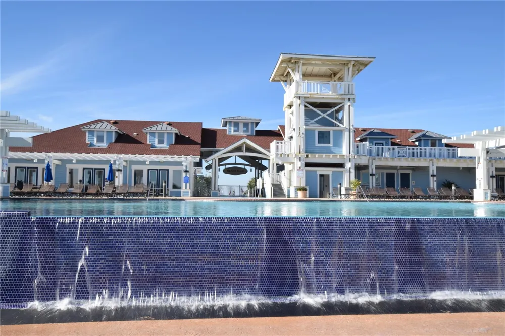 27020 Estuary Drive #102 Galveston, TX 77554