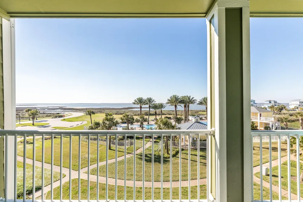 27020 Estuary Drive #102 Galveston, TX 77554
