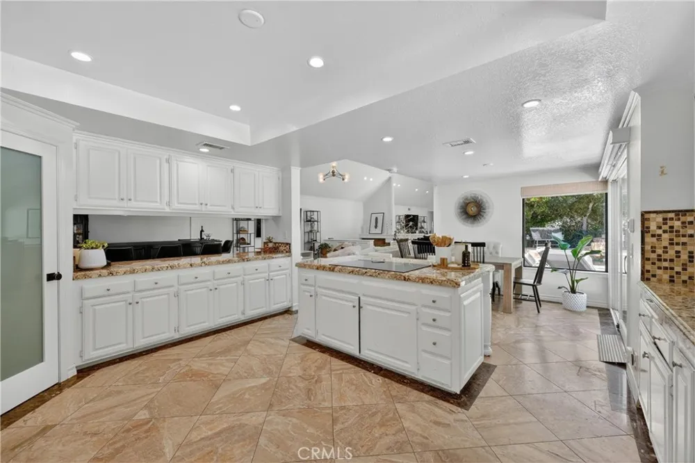 1812 Overview Circle North Tustin, CA 92705