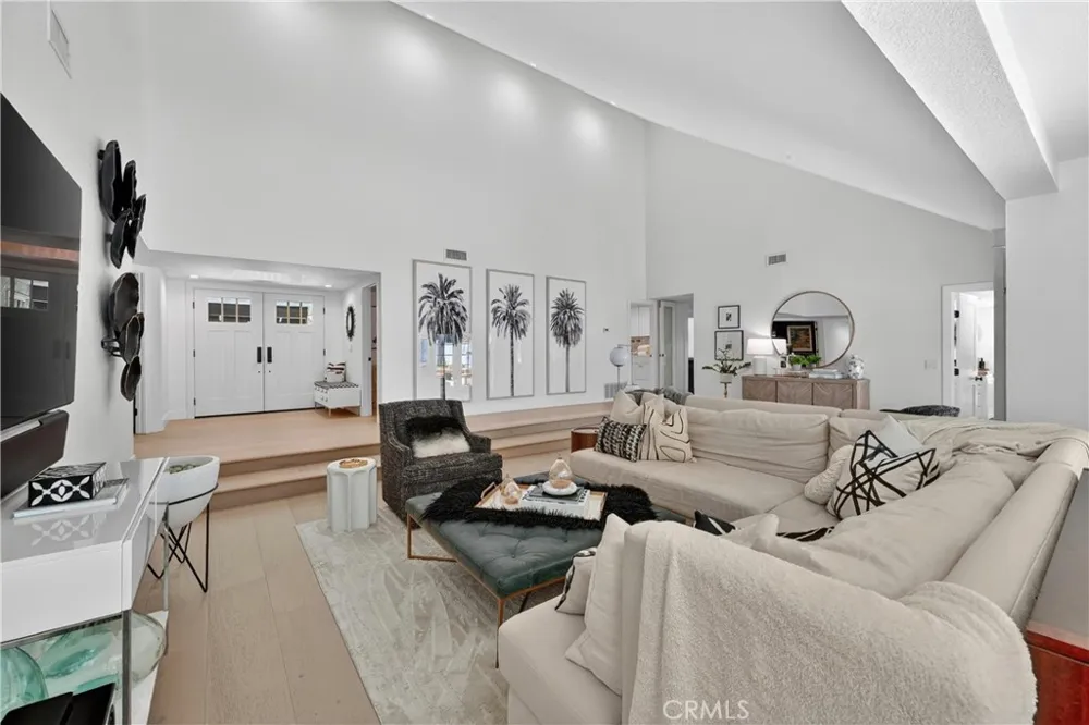 1812 Overview Circle North Tustin, CA 92705