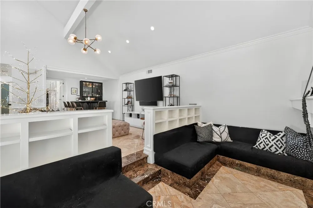 1812 Overview Circle North Tustin, CA 92705