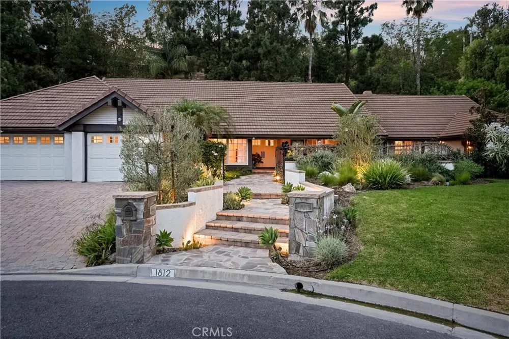 1812 Overview Circle North Tustin, CA 92705
