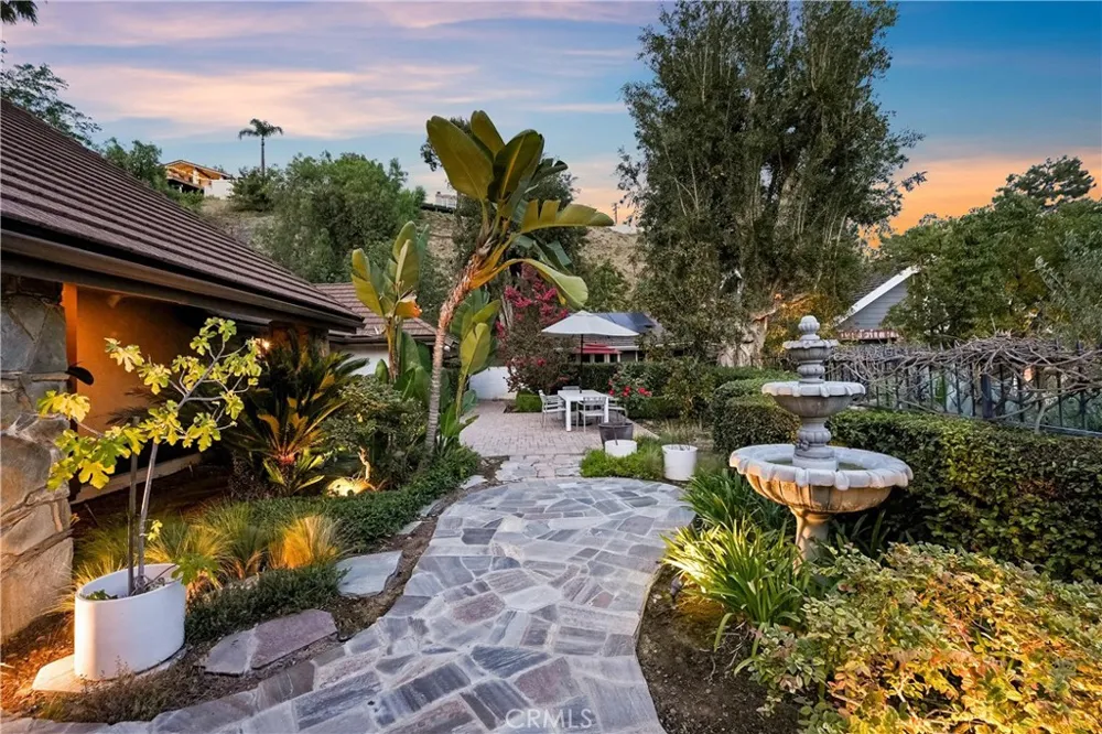 1812 Overview Circle North Tustin, CA 92705