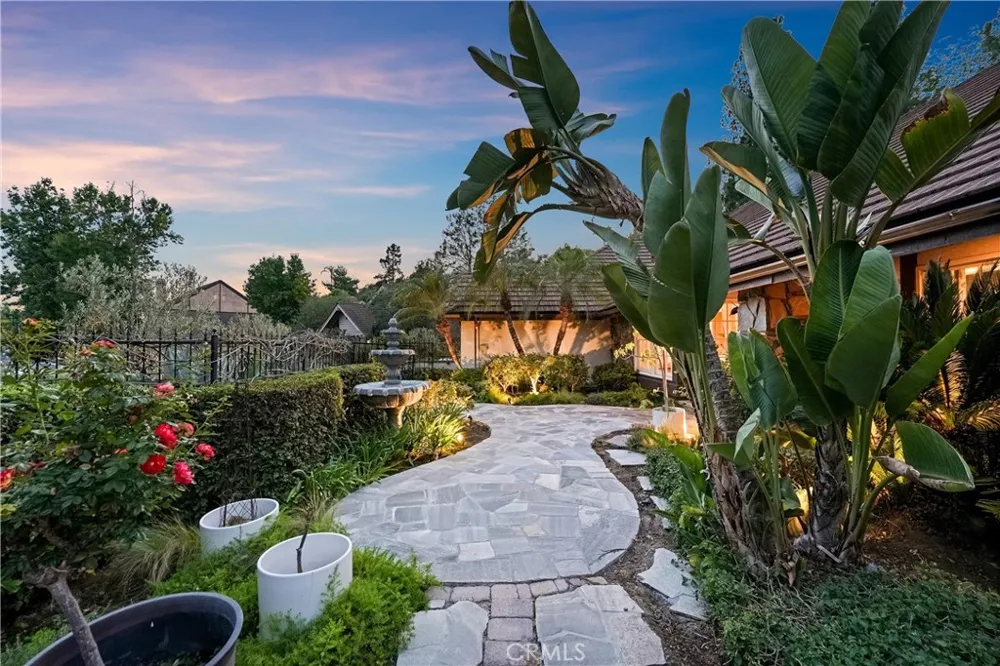 1812 Overview Circle North Tustin, CA 92705