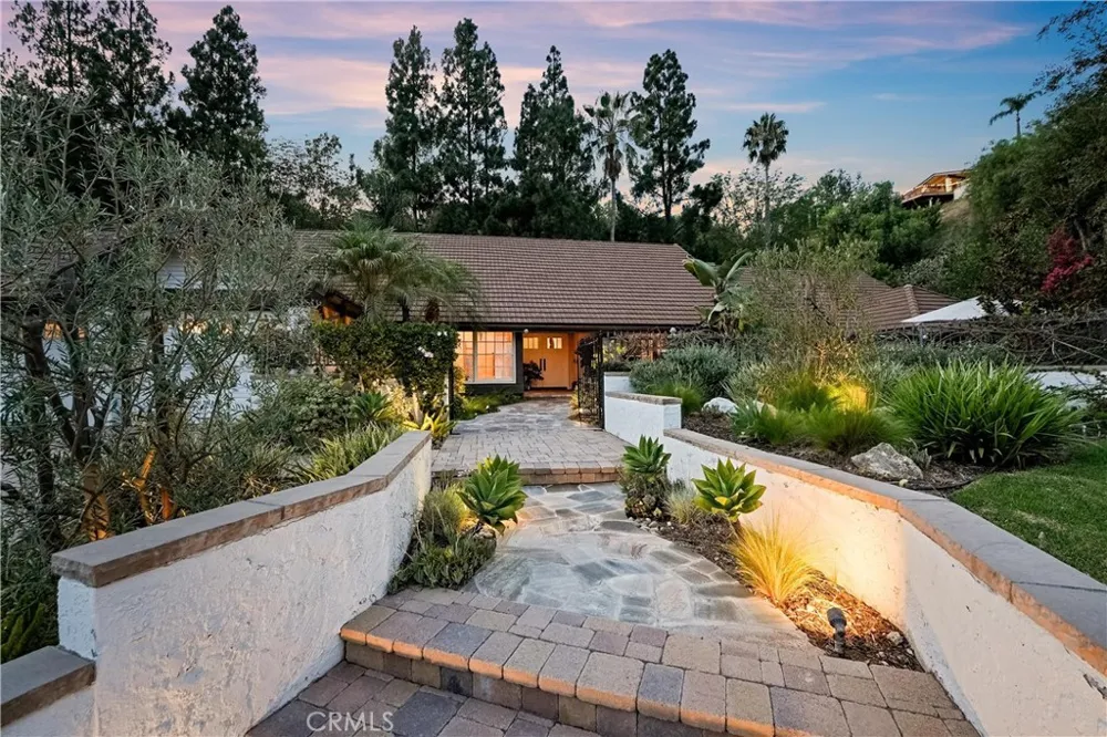 1812 Overview Circle North Tustin, CA 92705