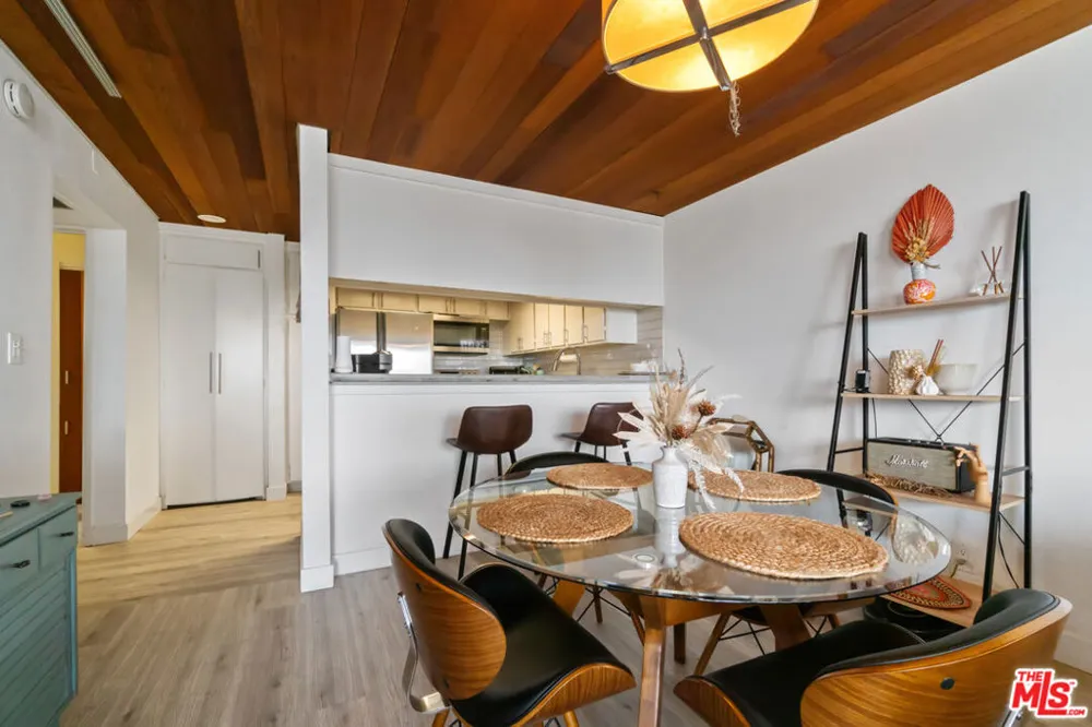 6209 Pacific Avenue #103 Playa del Rey, CA 90293