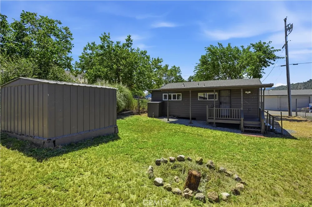 14420 Pearl Avenue Clearlake, CA 95422