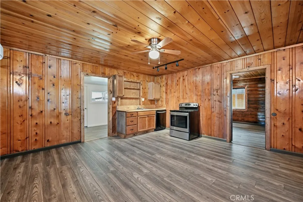14420 Pearl Avenue Clearlake, CA 95422