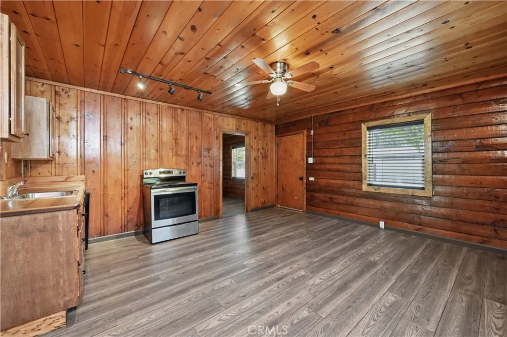 14420 Pearl Avenue Clearlake, CA 95422