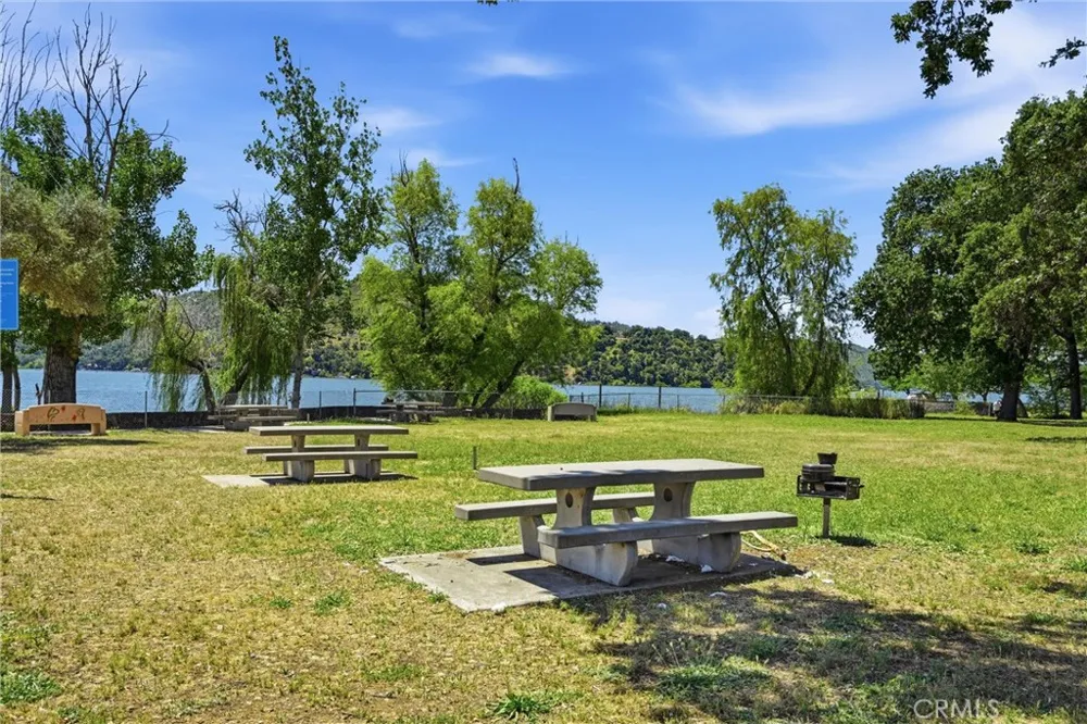 14420 Pearl Avenue Clearlake, CA 95422