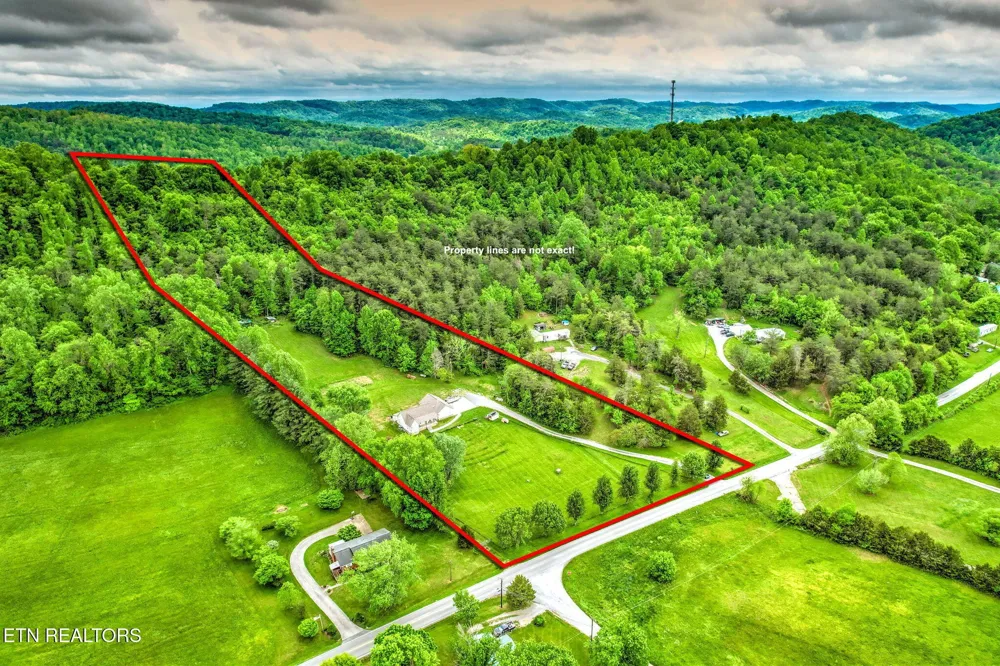 235 Raccoon Valley Rd Maynardville, TN 37807