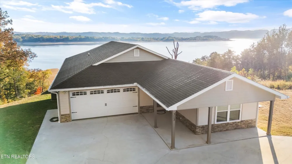 313 Sunrise Tr Dandridge, TN 37725