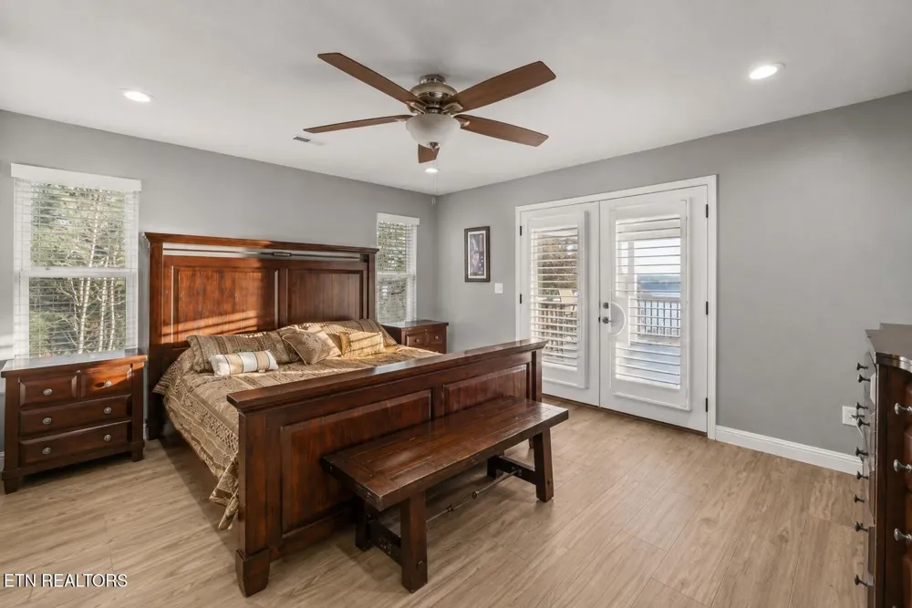 313 Sunrise Tr Dandridge, TN 37725