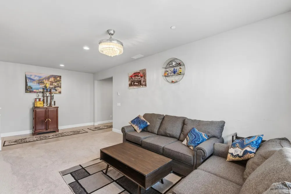 4292 Vaughan Avenue Fresno, CA 93723