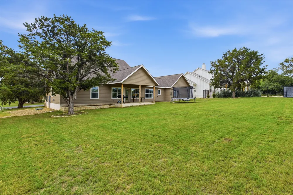 414 Wesley Ridge Drive Spicewood, TX 78669